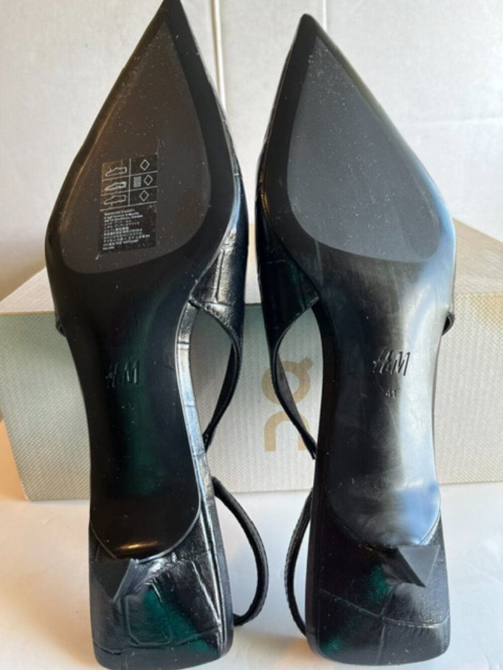 H&M kitten heel slingback pumps. - Picture 4 of 4